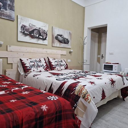 Affittacamere Cecco Rooms 拉维罗 外观 照片