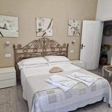 Affittacamere Cecco Rooms 拉维罗 外观 照片