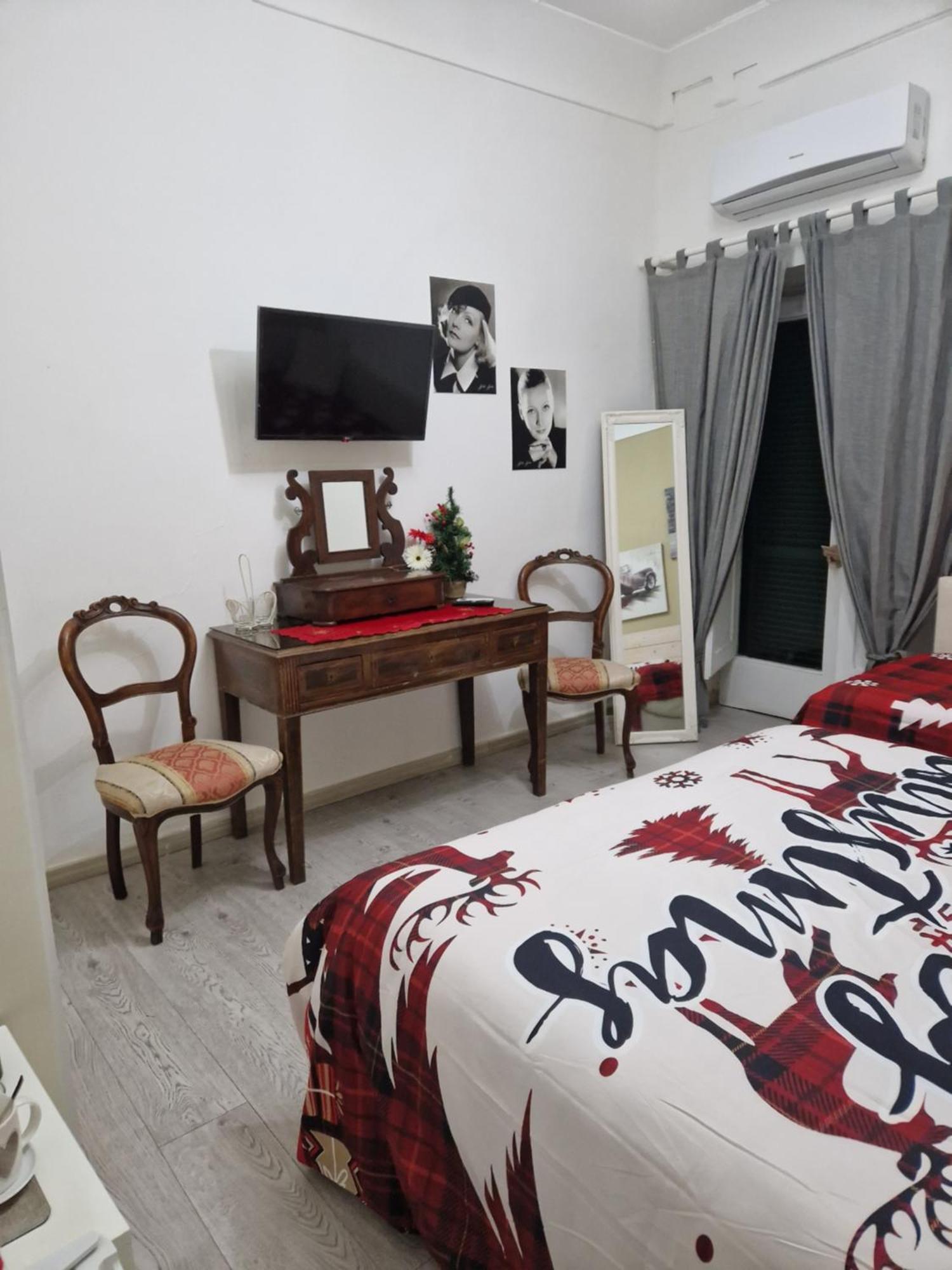 Affittacamere Cecco Rooms 拉维罗 外观 照片